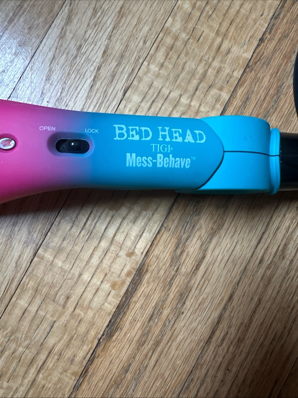 BedHead Mess-Behave Hair Tool in Pink and Blue like new condition